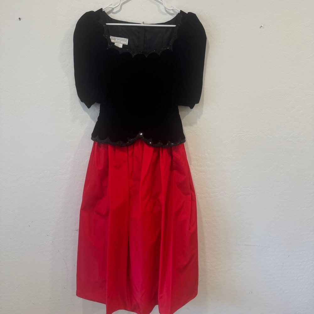 Vintage Gunne Sax Jessica McClintock 80’s Dress Womens Prom Velvet Beaded Gothic